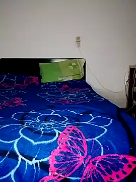 Snapshot of Banouti_23 chatting on 10.21.25 Banouti 23 online show from 10.21.25