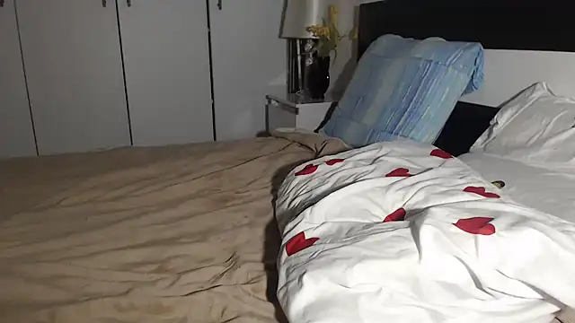 petite danielle online show from 11.03.25