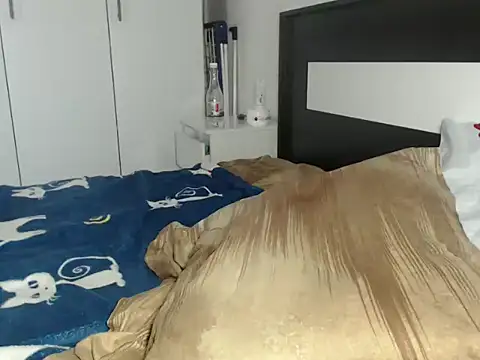 petite danielle online show from 03.03.26