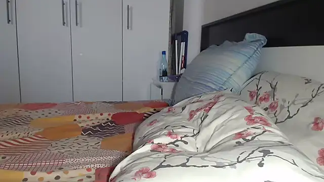 petite danielle online show from 06.17.26