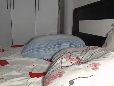 petite danielle online show from 06.25.26