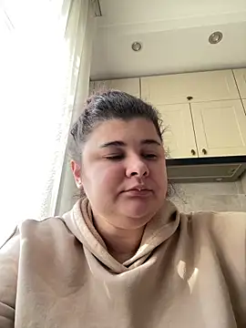 AliceCurlyX online show from 02.09.26