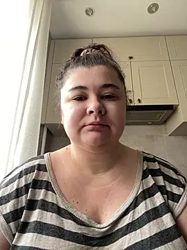 AliceCurlyX online show from 03.02.26