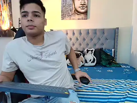 Snapshot of stewart_mateo_ chatting on 10.18.25 stewart mateo online show from 10.18.25