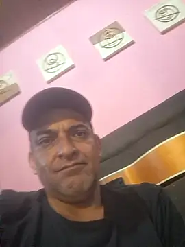 GustavoBtu online show from 10.15.25