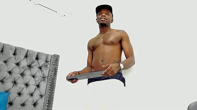 DOUGLAS 099 online show from 10.03.25