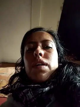 Snapshot of Queen_Ashly chatting on 10.17.25 Queen Ashly online show from 10.17.25