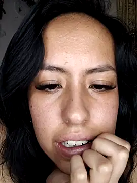 Snapshot of Queen_Ashly chatting on 10.25.25 Queen Ashly online show from 10.25.25