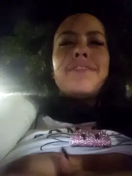 Snapshot of Queen_Ashly chatting on 10.26.25 Queen Ashly online show from 10.26.25