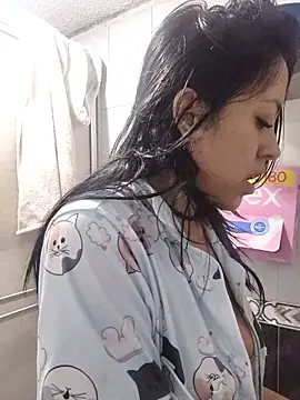 Snapshot of Queen_Ashly chatting on 11.03.25 Queen Ashly online show from 11.03.25