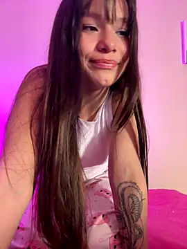 Alisha Olsen  online show from 11.03.25