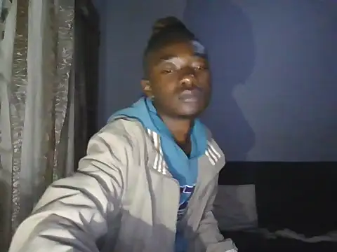 Snapshot of Nykho17 chatting on 10.21.25 Nykho17 online show from 10.21.25