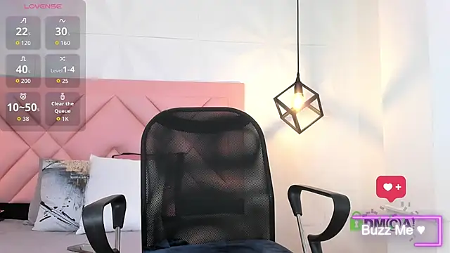 lia harper  online show from 04.14.26