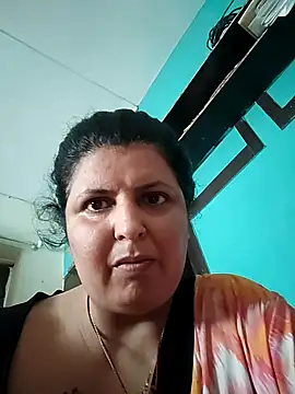 Snapshot of Jann_Riya333 chatting on 10.06.25 Jann Riya333 online show from 10.06.25