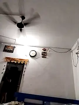 Snapshot of Jann_Riya333 chatting on 11.10.25 Jann Riya333 online show from 11.10.25