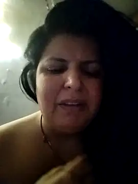 Snapshot of Jann_Riya333 chatting on 11.12.25 Jann Riya333 online show from 11.12.25