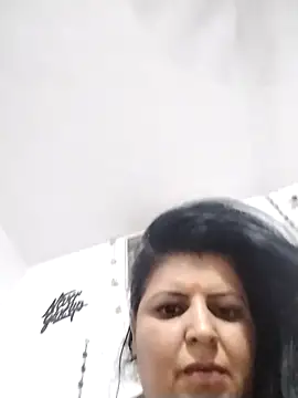 Snapshot of Jann_Riya333 chatting on 11.14.25 Jann Riya333 online show from 11.14.25