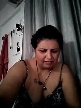Snapshot of Jann_Riya333 chatting on 05.09.26 Jann Riya333 online show from 05.09.26