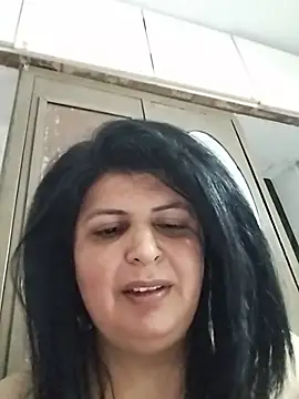 Snapshot of Jann_Riya333 chatting on 05.27.26 Jann Riya333 online show from 05.27.26