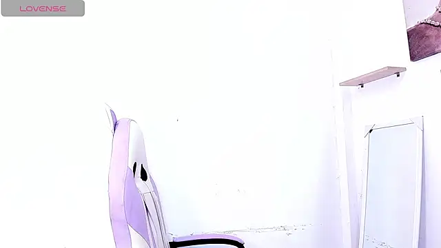 Gabrielaa Miller  online show from 10.10.25