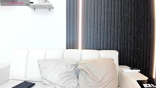 Gabrielaa Miller  online show from 11.08.25