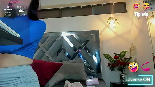 Candy Hott7 online show from 10.24.25