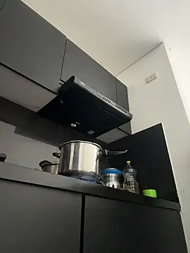 Miss-Jimena online show from 10.25.25