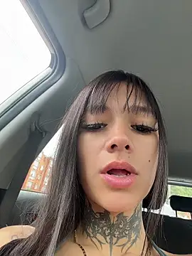 Miss-Jimena online show from 10.27.25