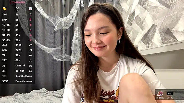 Snapshot of KiraVelvet chatting on 11.02.25 KiraVelvet online show from 11.02.25