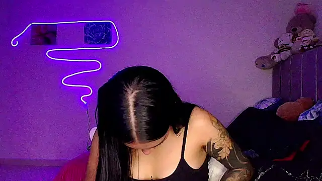 mia yireth online show from 04.03.26