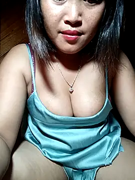 Snapshot of maycuc123 chatting on 10.15.25 maycuc123 online show from 10.15.25