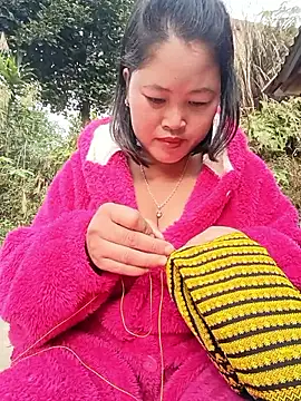 maycuc123 online show from 12.17.25