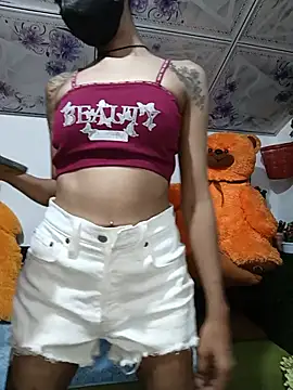 Snapshot of emali_baba chatting on 07.28.26 emali baba online show from 07.28.26