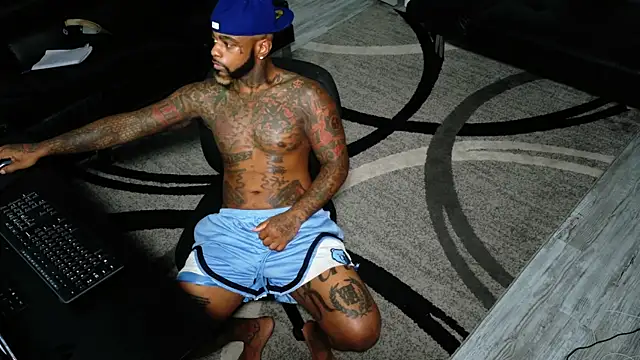 SLANGONDEMHOES online show from 10.03.25