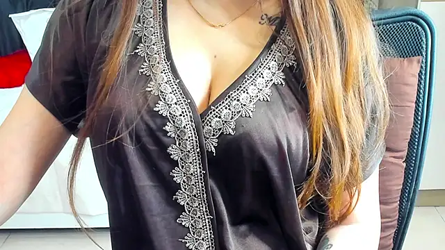 Shawtty Girl online show from 10.22.25