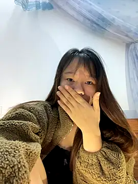 Hinne07 online show from 12.04.25