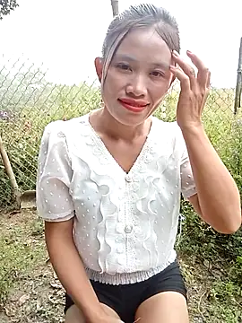 rubi bae online show from 10.31.25