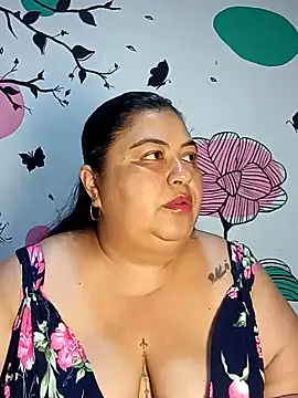 curvy diva  online show from 01.12.26