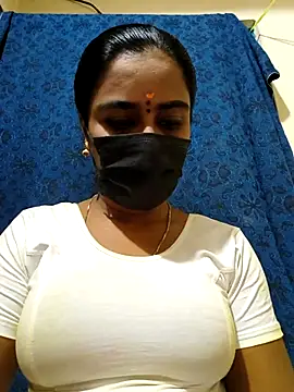 mini-queen online show from 11.13.25