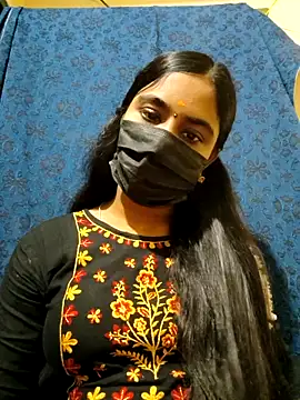 mini-queen online show from 12.20.25