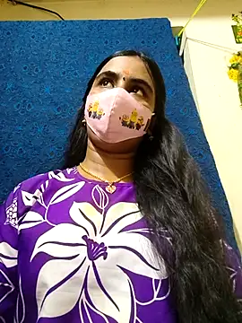 mini-queen online show from 03.12.26