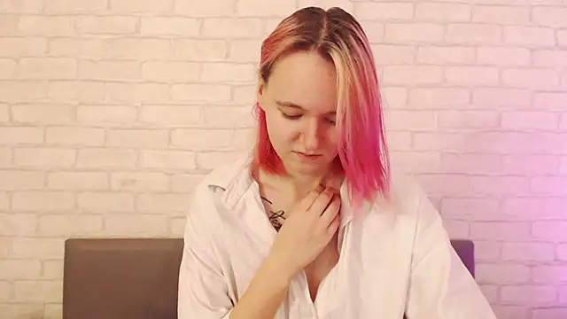 Ericha Stone online show from 11.28.25