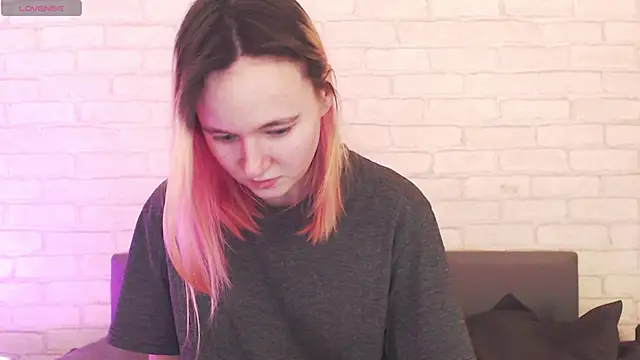 Ericha Stone online show from 04.01.26