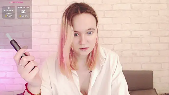 Ericha Stone online show from 04.07.26