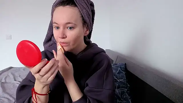 Snapshot of Ericha_Stone chatting on 05.14.26 Ericha Stone online show from 05.14.26