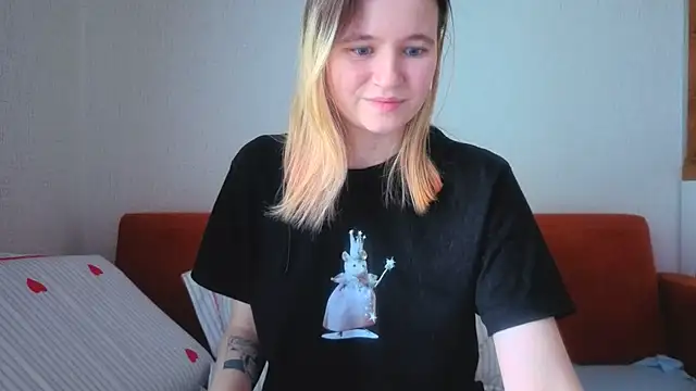 Snapshot of Ericha_Stone chatting on 07.16.26 Ericha Stone online show from 07.16.26