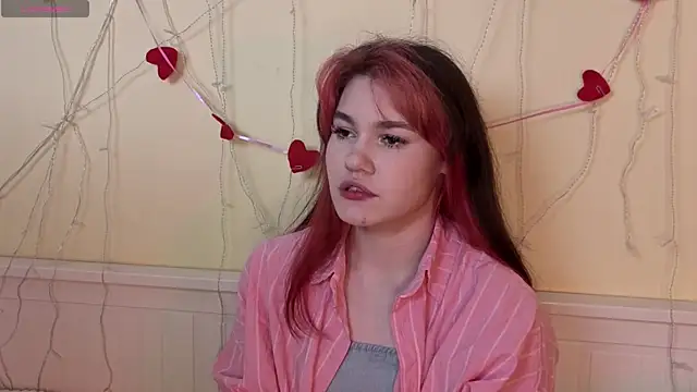 MauraSpurrier online show from 11.05.25