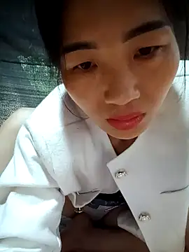 Snapshot of Georgia_here chatting on 10.06.25 Georgia here online show from 10.06.25