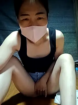 Snapshot of Georgia_here chatting on 10.09.25 Georgia here online show from 10.09.25