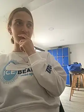 Emilywillis8 online show from 10.18.25